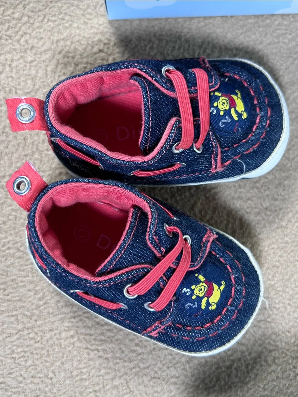WINNIE THE POOH - Infant Shoes